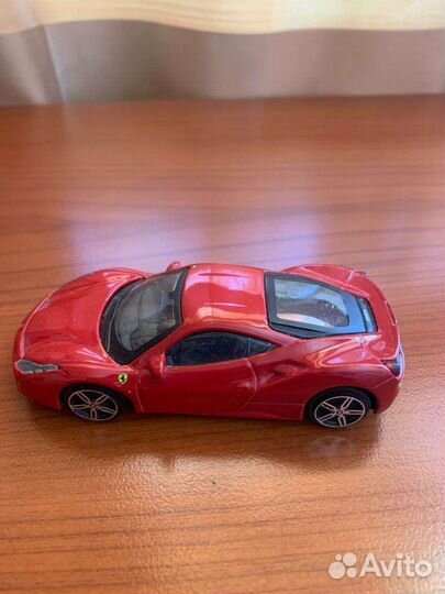 Коллекционная модель Ferrari 488GTB