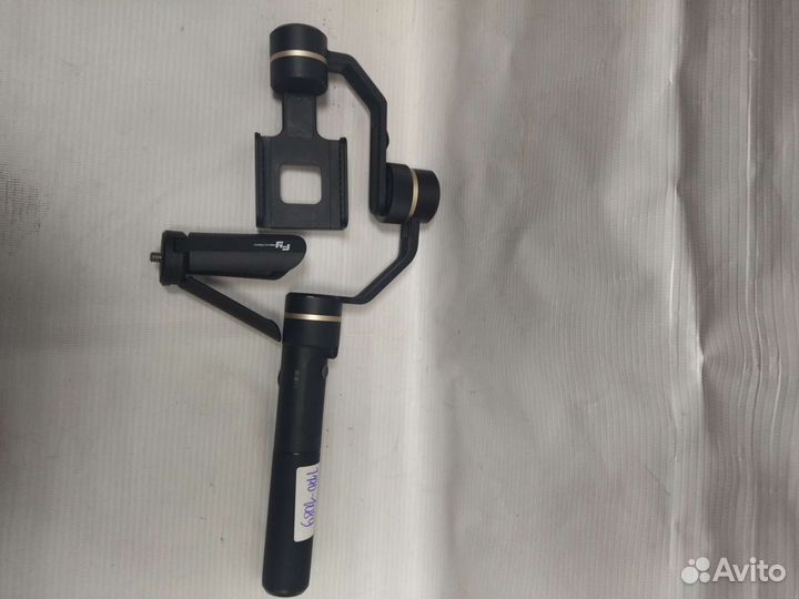 Тринога для телефона