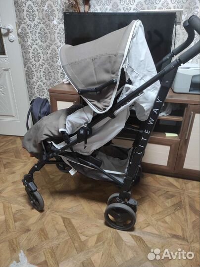 Прогулочная коляска chicco