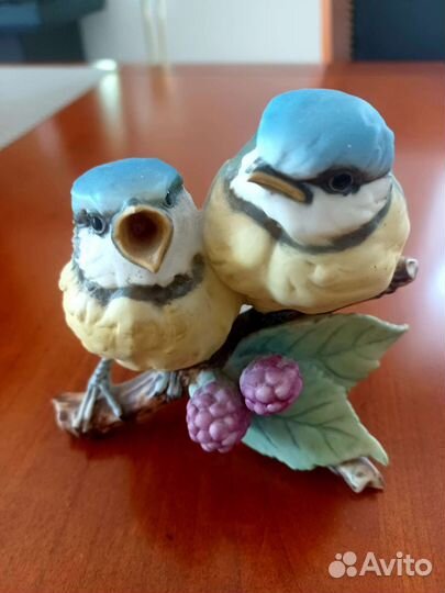 Фарфоровая фигура