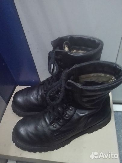 Берцы армейские 43р,натур.кожа снаружи и внутри