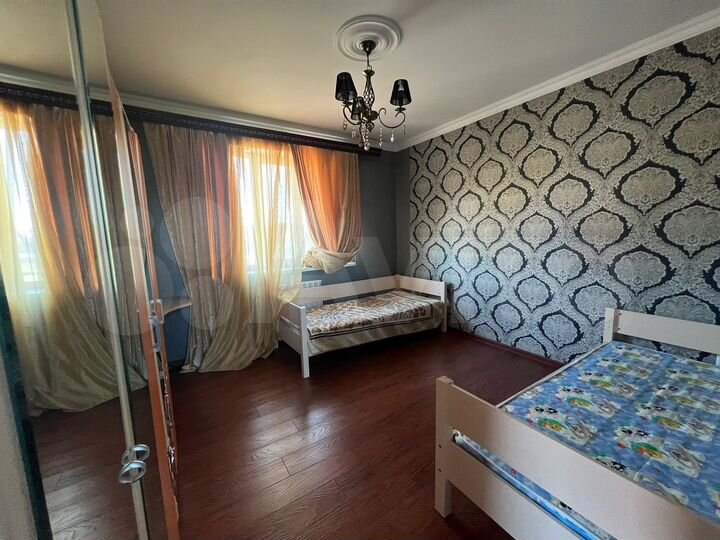 Дом 400 м² на участке 10 сот.