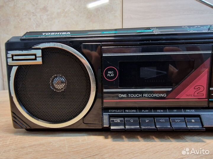 Кассетная магнитола toshiba RT-SF36