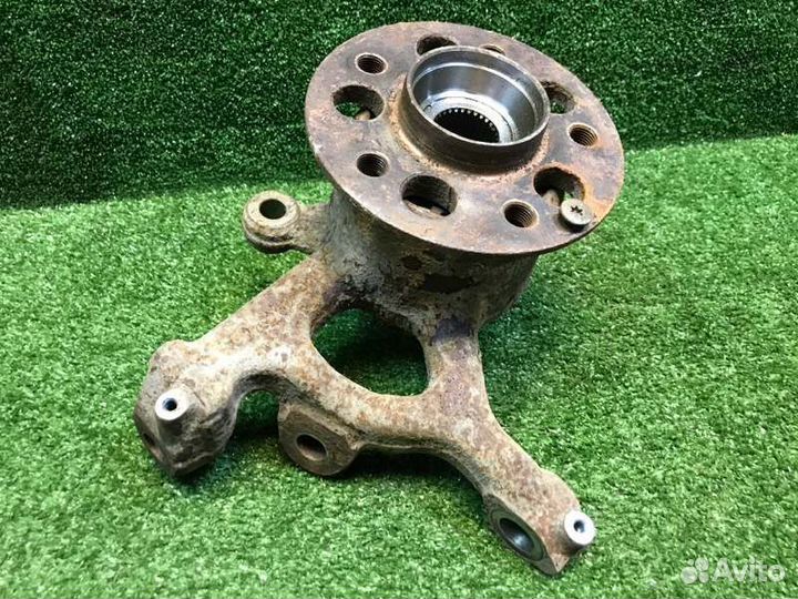 Кулак поворотный передний правый Mercedes Glk