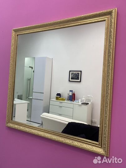 Зеркало с багетной рамкой