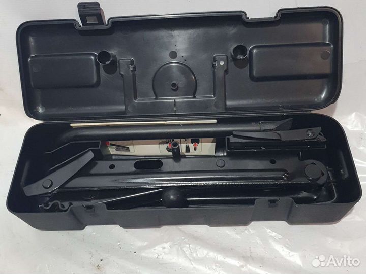 Набор инструментов домкрат Freelander 1 98-06