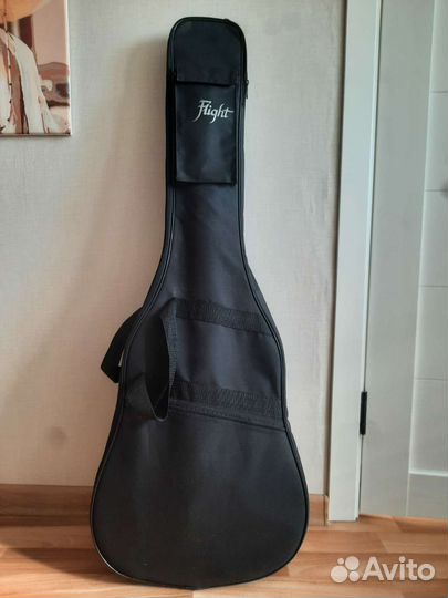 Акустическая гитара