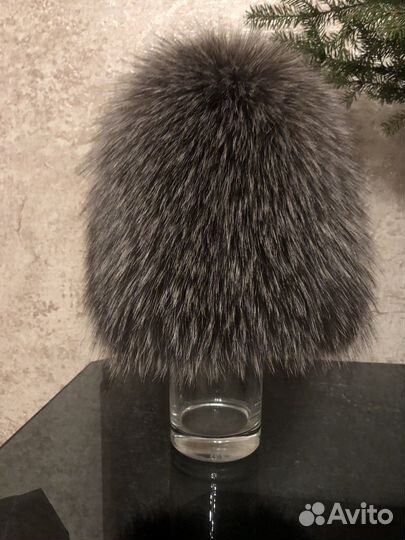 Женские меховые шапки