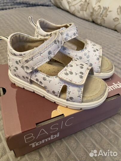 Босоножки для девочки 22 размер