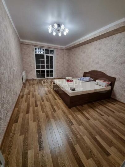 2-к. квартира, 74,2 м², 9/9 эт.