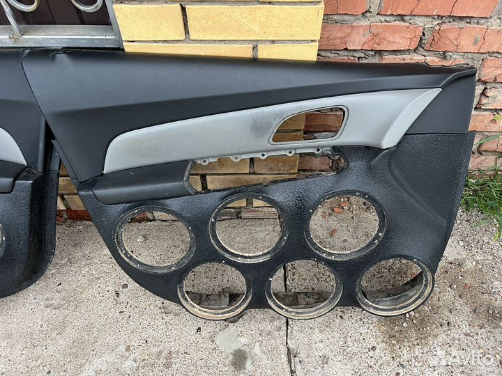 Обшивки дверей chevrolet cruze