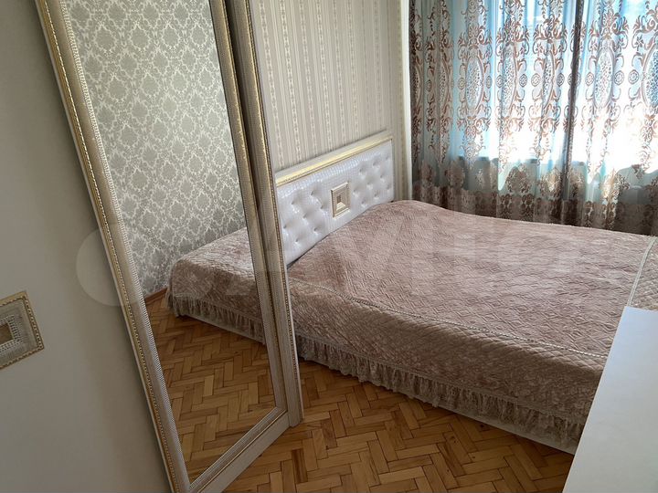 4-к. квартира, 61 м², 1/5 эт.
