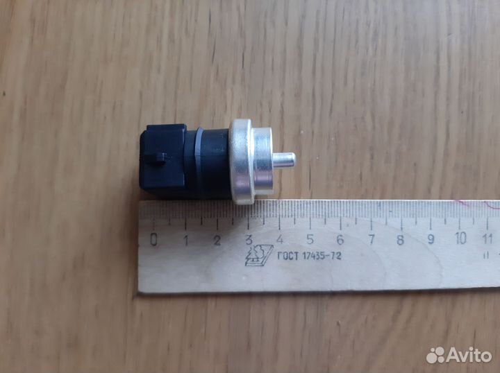 Датчик температуры охлаждающей жидкости