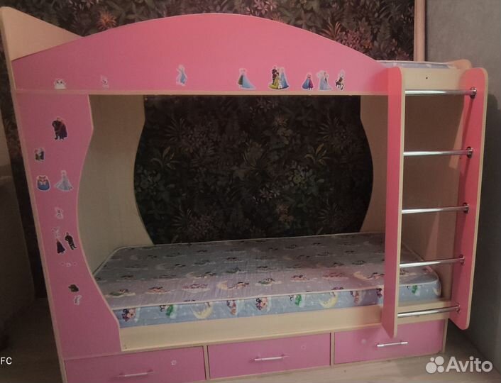 Двухъярусная кровать бу