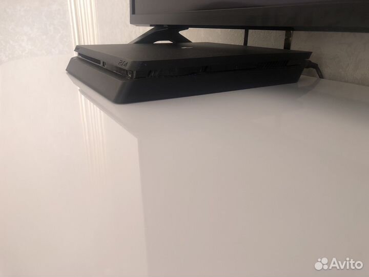 Игровая приставка ps4 slim 500 gb