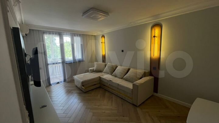 2-к. квартира, 55 м², 2/5 эт.
