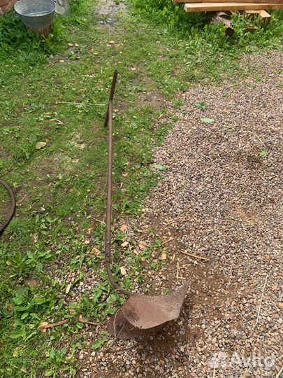 Плуг окучник ручной