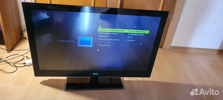 Телевизор akai LEA-32A08G