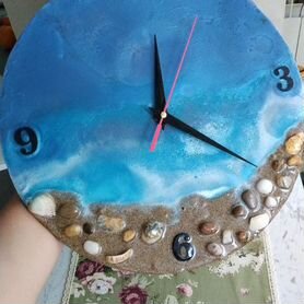 Часы из эпоксидной смолы в стиле моря