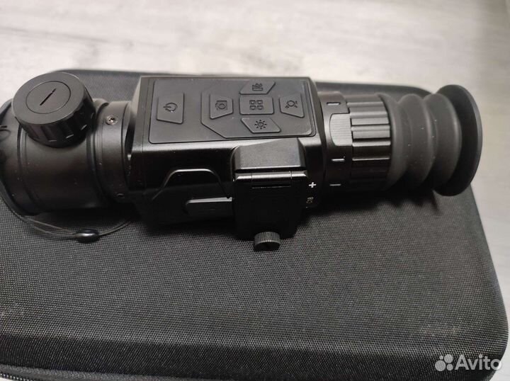 Тепловизионный прицел ht c18,в алюминиевом корпусе