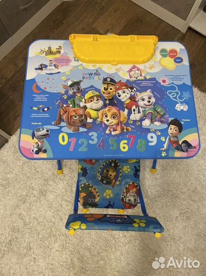 Детский стол со стулом