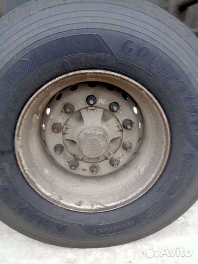 Freightliner Columbia с полуприцепом, 2002