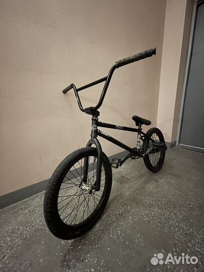 Трюковой велосипед бмх кастом