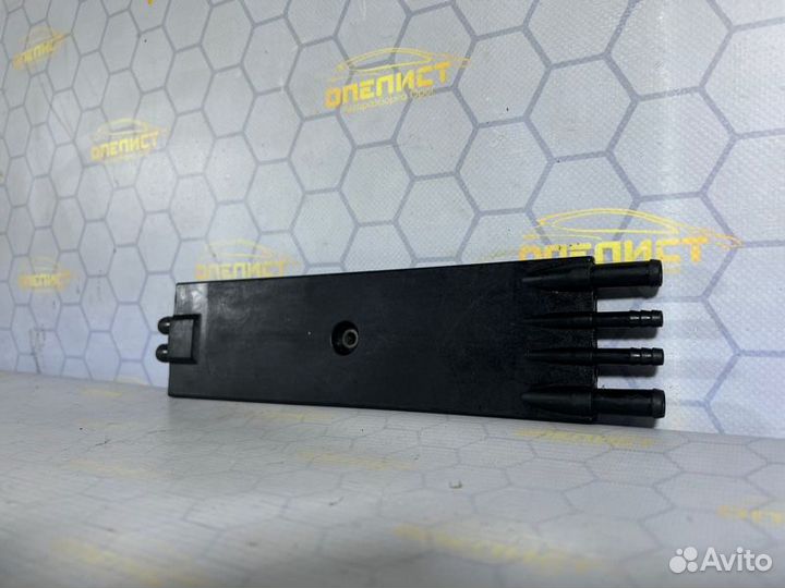 Переходник вентиляции двигателя Opel Omega B X25XE