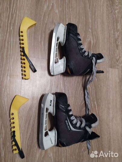 Хоккейные коньки bauer 28 Y10