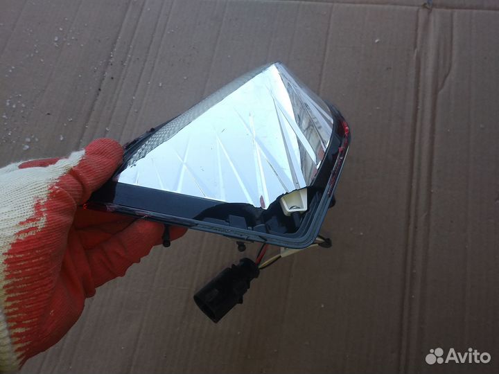 Фонарь правый Skoda Rapid 2