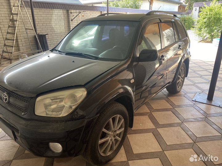 Toyota RAV4 2.0 AT, 2005, битый, 530 000 км