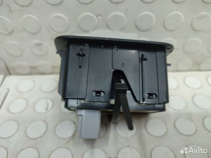 Кнопка стеклоподъемника задняя Lexus Rx 4 AL20