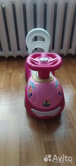 Машина - каталка