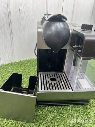 Кофемашина Nespresso Delonghi en520.s