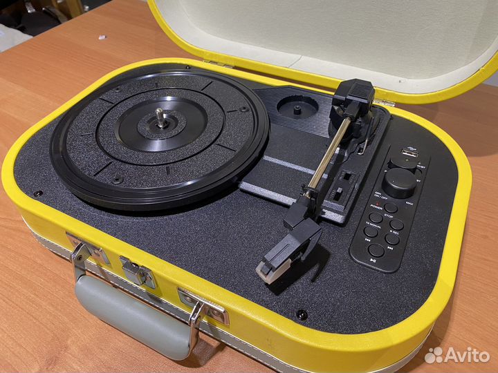 Проигрыватель винила Alive Audio Vintage VNT-02-SC