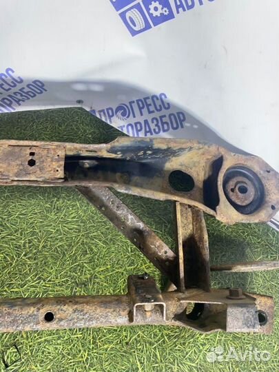 Подрамник задний Ford C-Max универсал 1.8 csdb