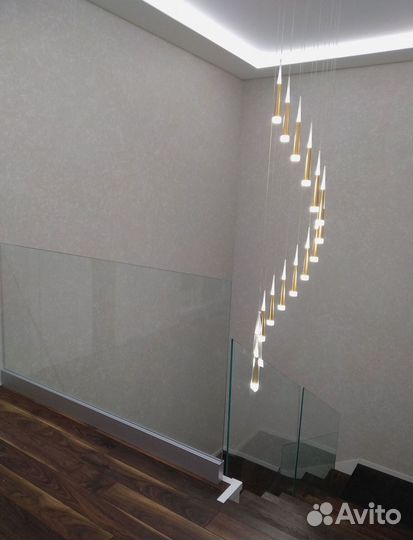 Стеклянное ограждение для лестницы