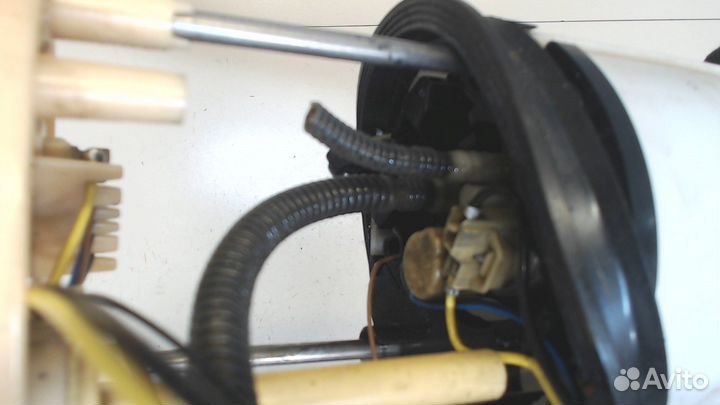 Насос топливный электрический Skoda Octavia (A5)