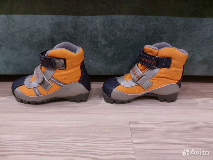Лыжные ботинки детские