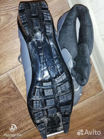 Лыжные ботинки