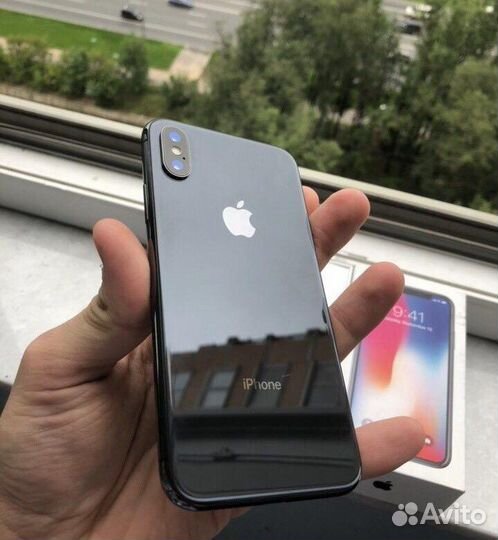 iPhone X, 64 ГБ