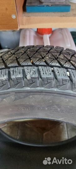 Bridgestone Blizzak DM-V2 225/65 R17 102H