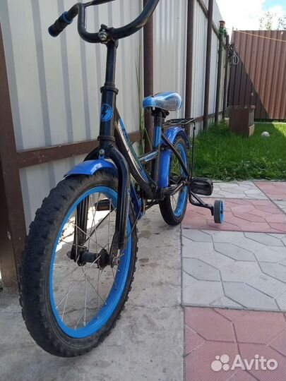 Велосипед детский 4 колесный