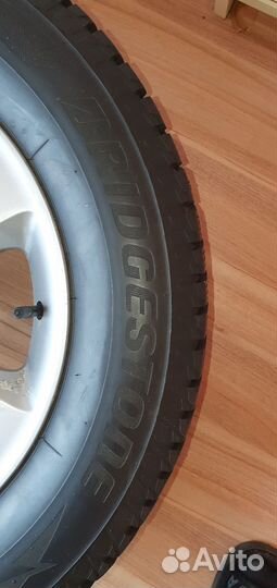 Bridgestone Blizzak Spike-02 SUV 225/65 R17 106T