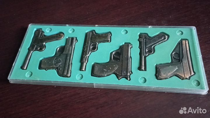 Набор сувенирных пистолетов СССР