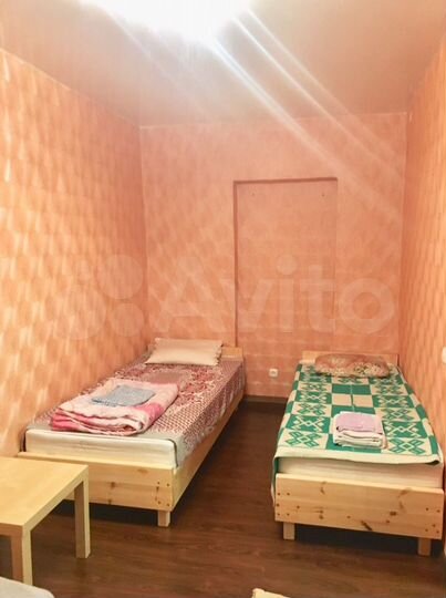 2-к. квартира, 45 м², 1/4 эт.