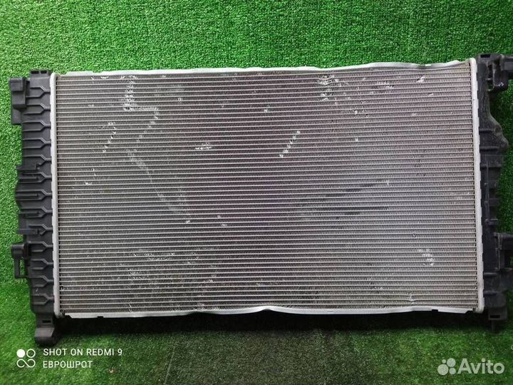 Радиатор охлаждения Opel Astra J (2010-2016)