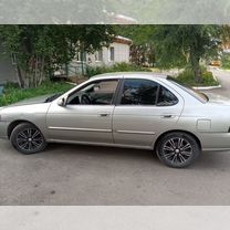 Nissan Sentra 1.8 AT, 2000, битый, 195 000 км, с пробегом, цена 270 000 руб.