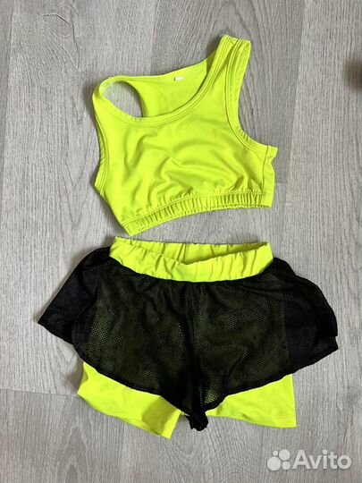 Гимнастические комплекты топ шорты