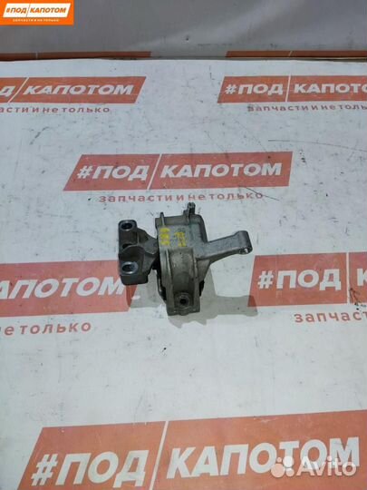 Подушка крепления двигателя правая Volkswagen